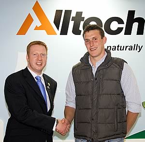 Paul Billington (right) with Alltech's Bob Kendal