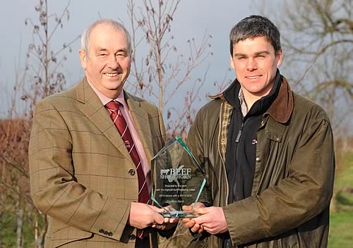 BSS Secretary, Frank Milnes presents new SRI award to David Scarth