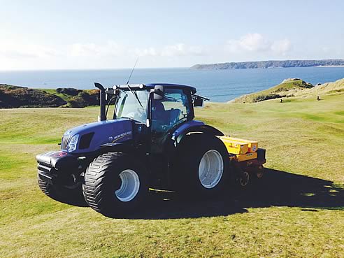 New holland T6.140 at Pennard Golf Club